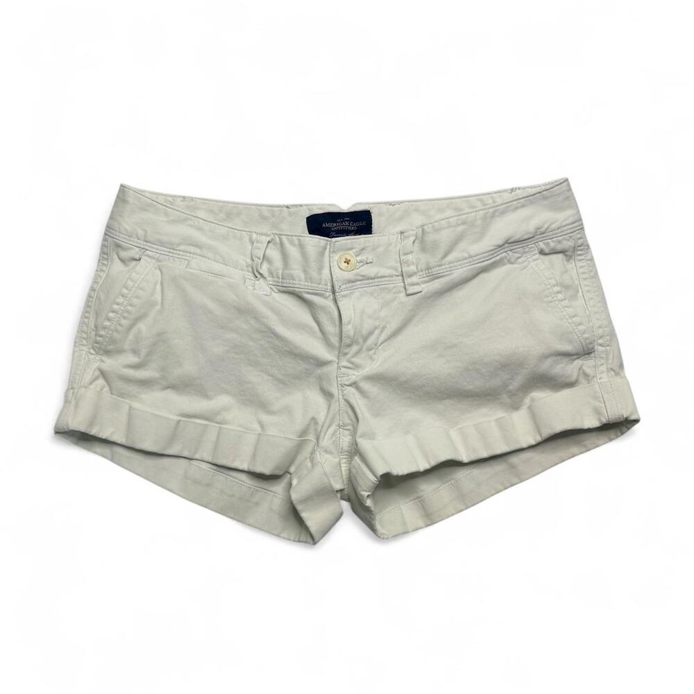 Low Rise White Shorts cute pockets size 4 American Eagle Outfitters white shorts